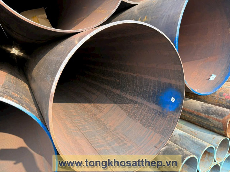 Ống thép hàn DN700 – D711