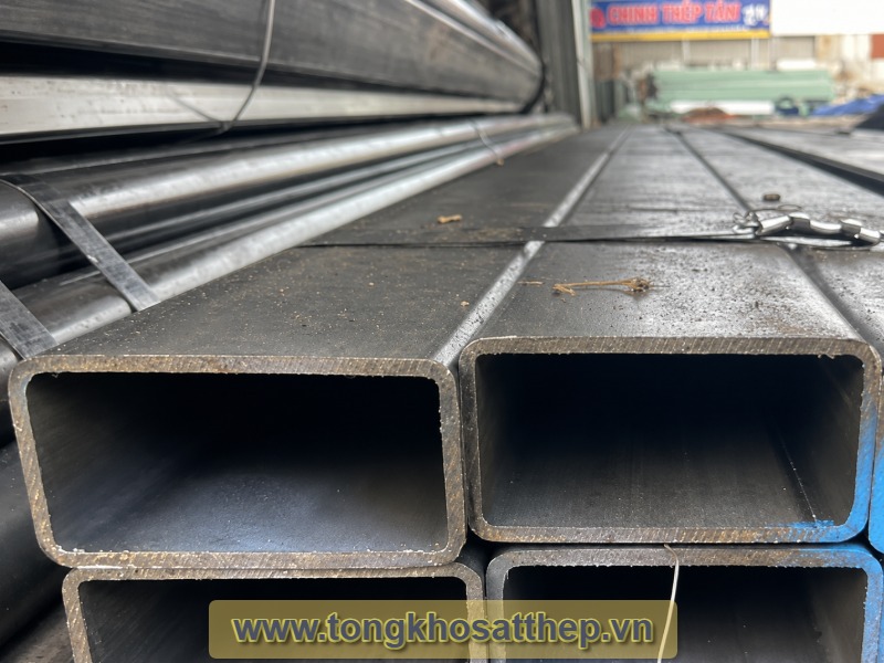 Ống thép hộp chữ nhật 25 x 50