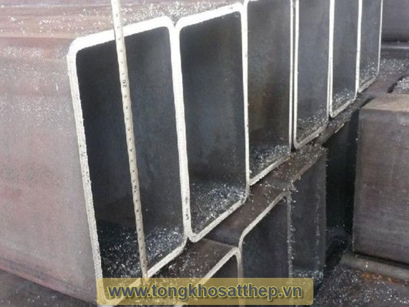 Ống thép hộp chữ nhật 300 x 150