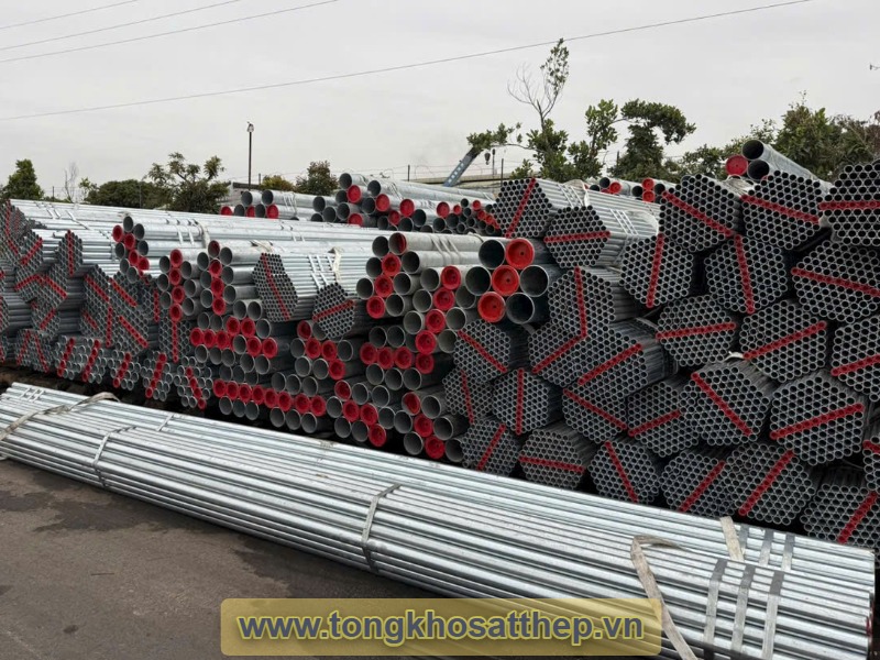 Ống thép mạ kẽm DN15 gallery 1