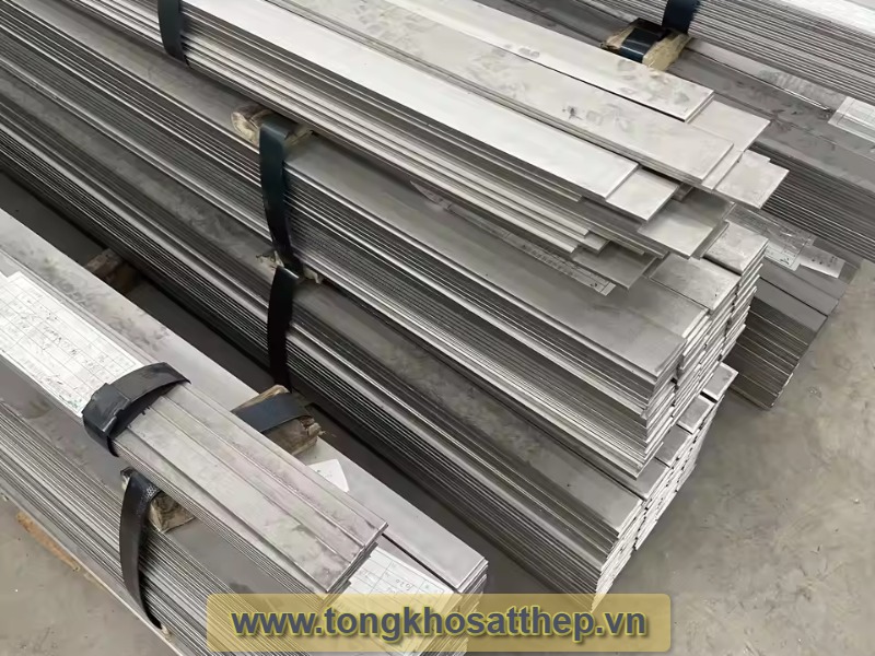Thanh la inox cắt tấm